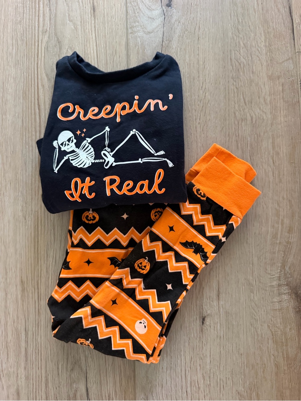 Kids Black & Orange 'Creepin' It Real' Halloween Pajama Set